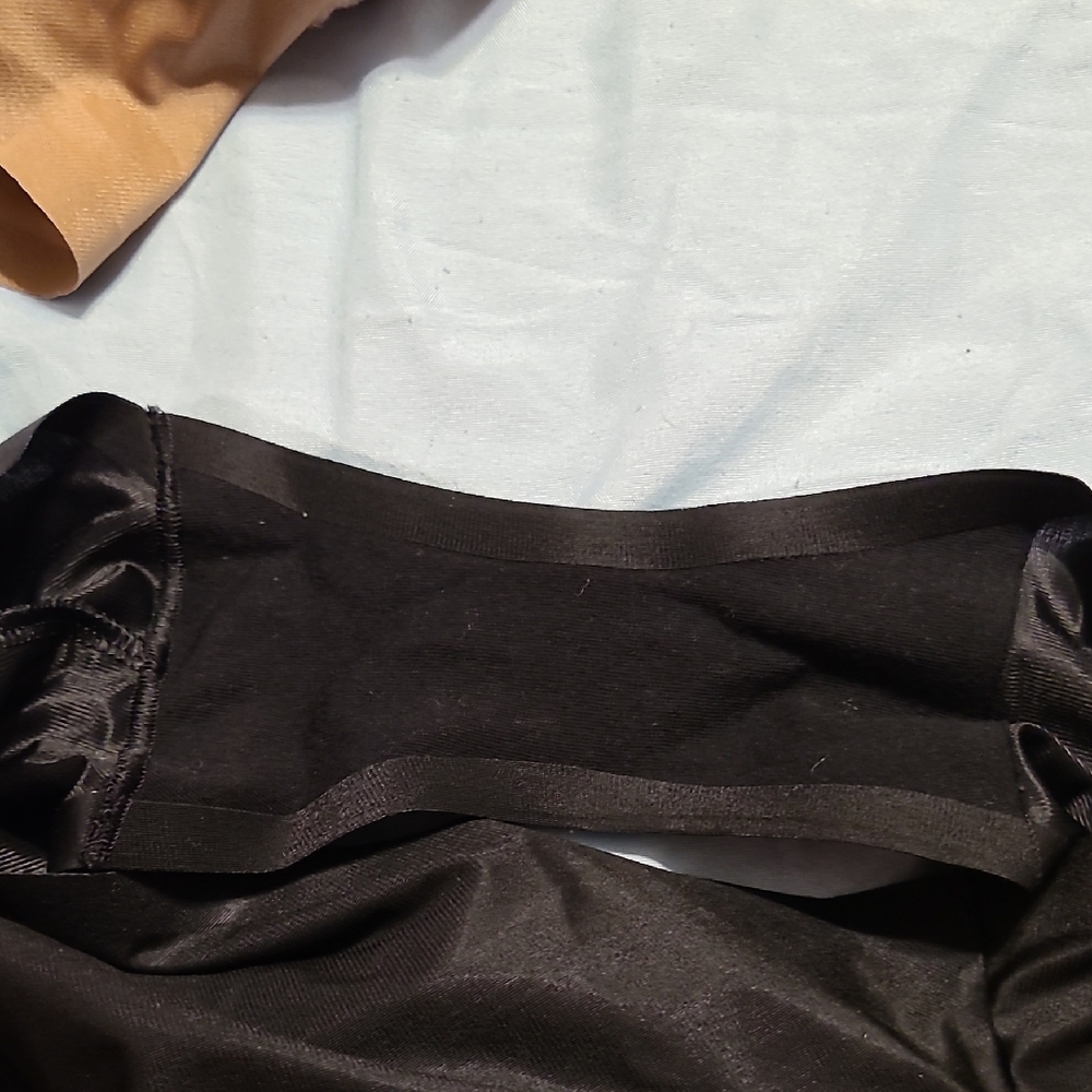 SPANXshape™ Sheer Control Brief - Picture 5 of 7